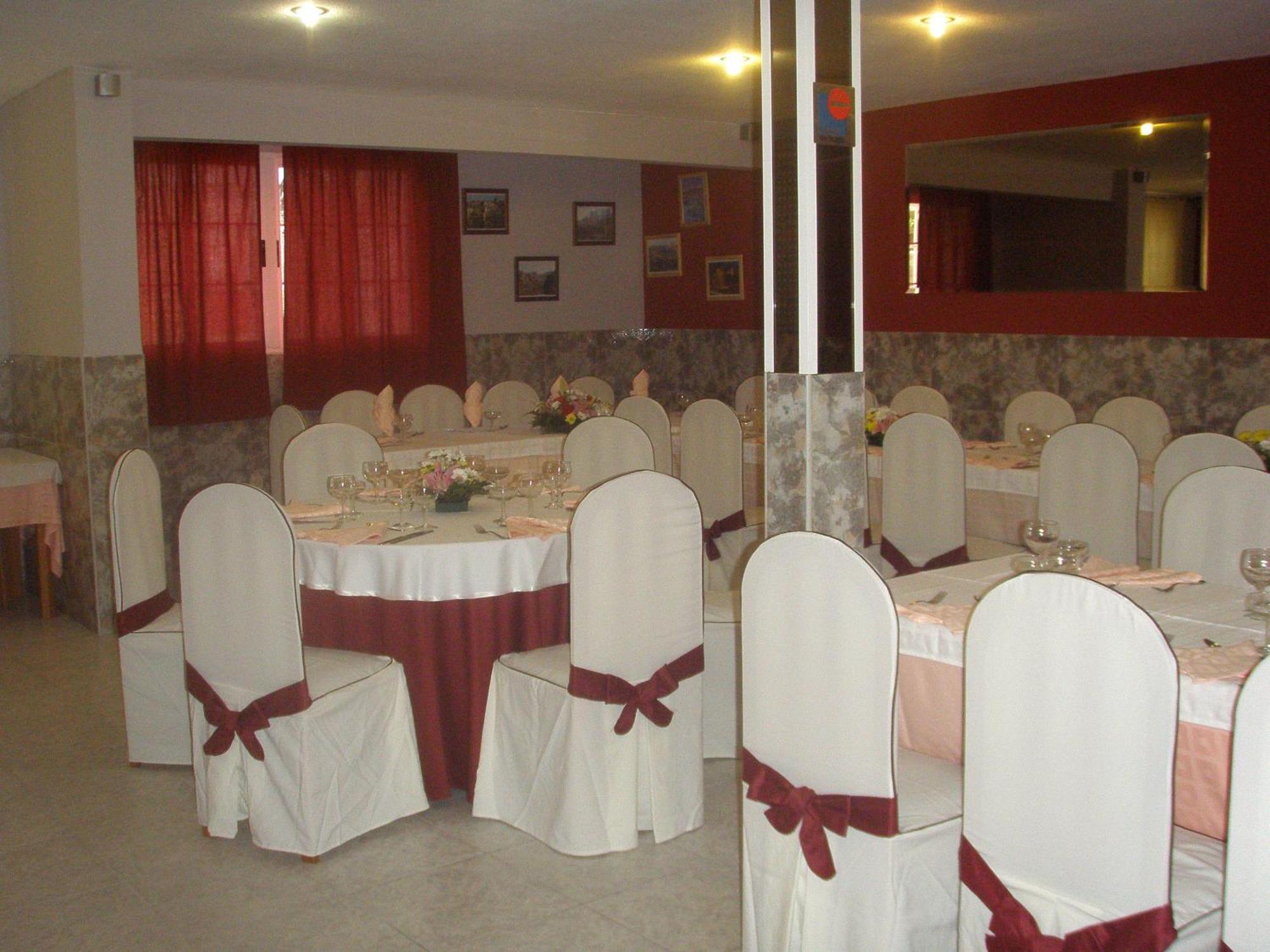 Hostal Mays Numancia de la Sagra エクステリア 写真